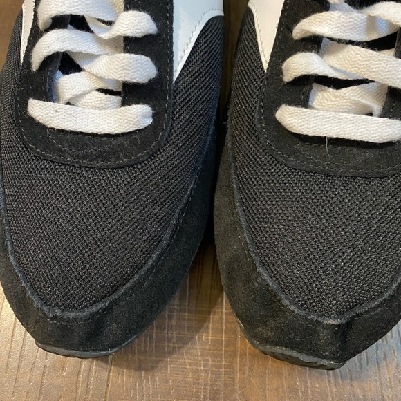 Saucony  Hornet black and white sneakers - Picture 11 of 11